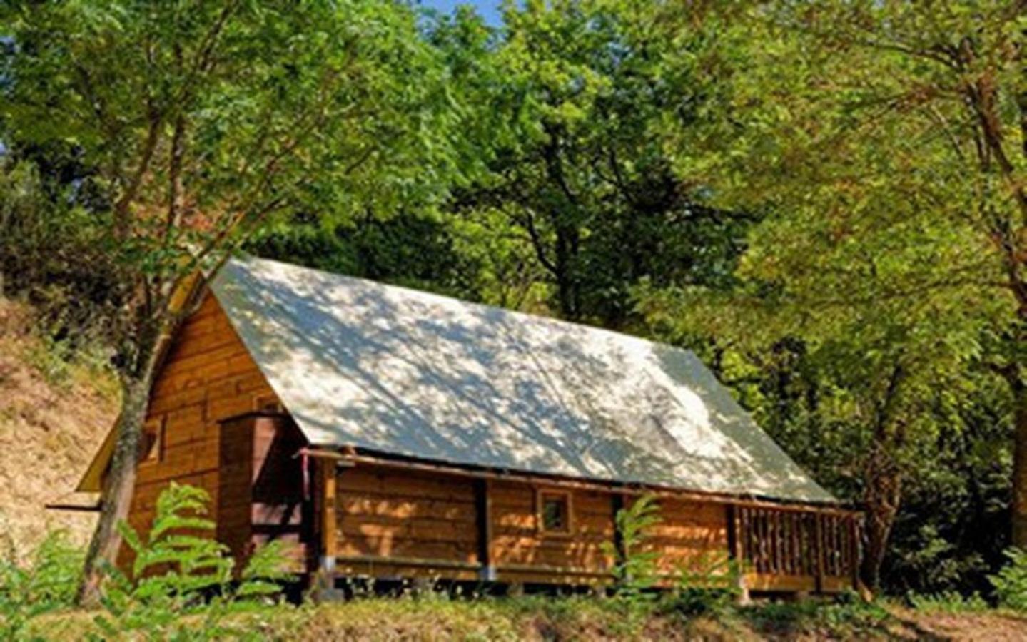 Camping Les Rives Du Lac De Vinca Dış mekan fotoğraf